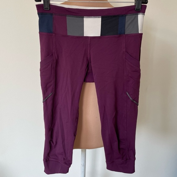 Lululemon Run For Fun Crop Purple Plum Pow Stripe Angel Wing Legging Tight EUC 6 - Picture 7 of 12